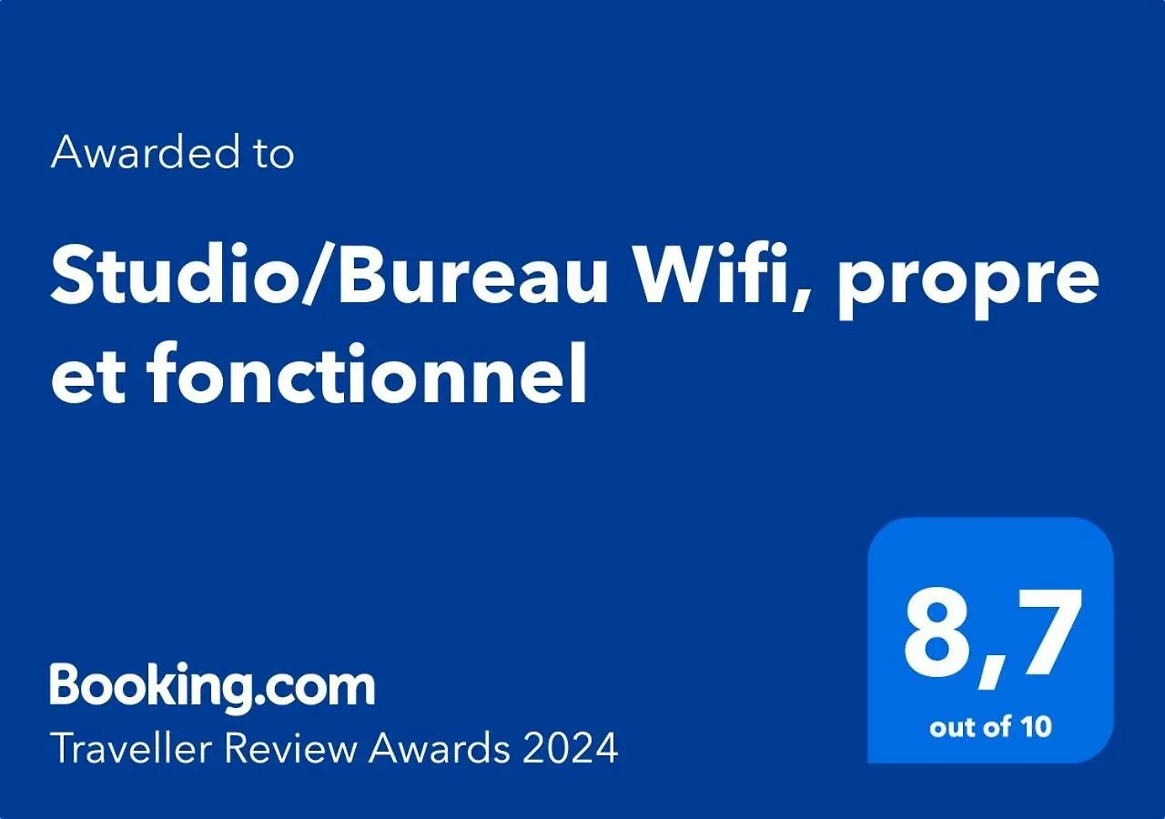 Studio Et Bureau Propre, Fonctionnel Cluses France